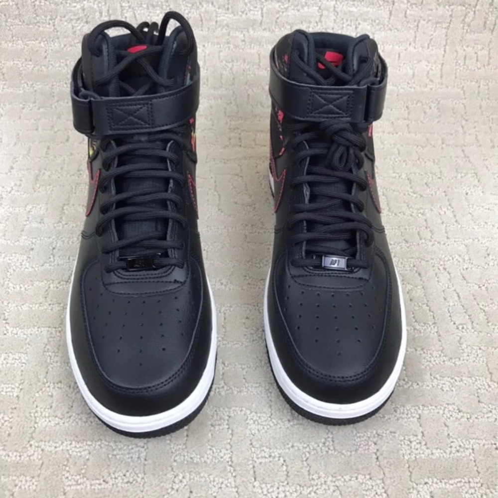 NEW Nike Air Force 1 High '07 LV8 Black - Picture 2 of 4